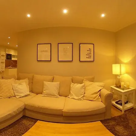 Pistenblume - Skipiste, Stadtzentrum 빈터베르크