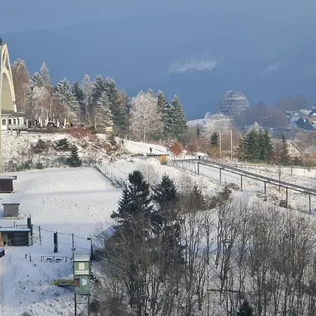 Pistenblume - Skipiste, Stadtzentrum Lägenhet Winterberg