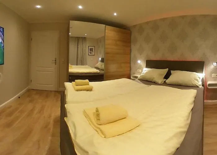 Pistenblume - Skipiste, Stadtzentrum Apartament